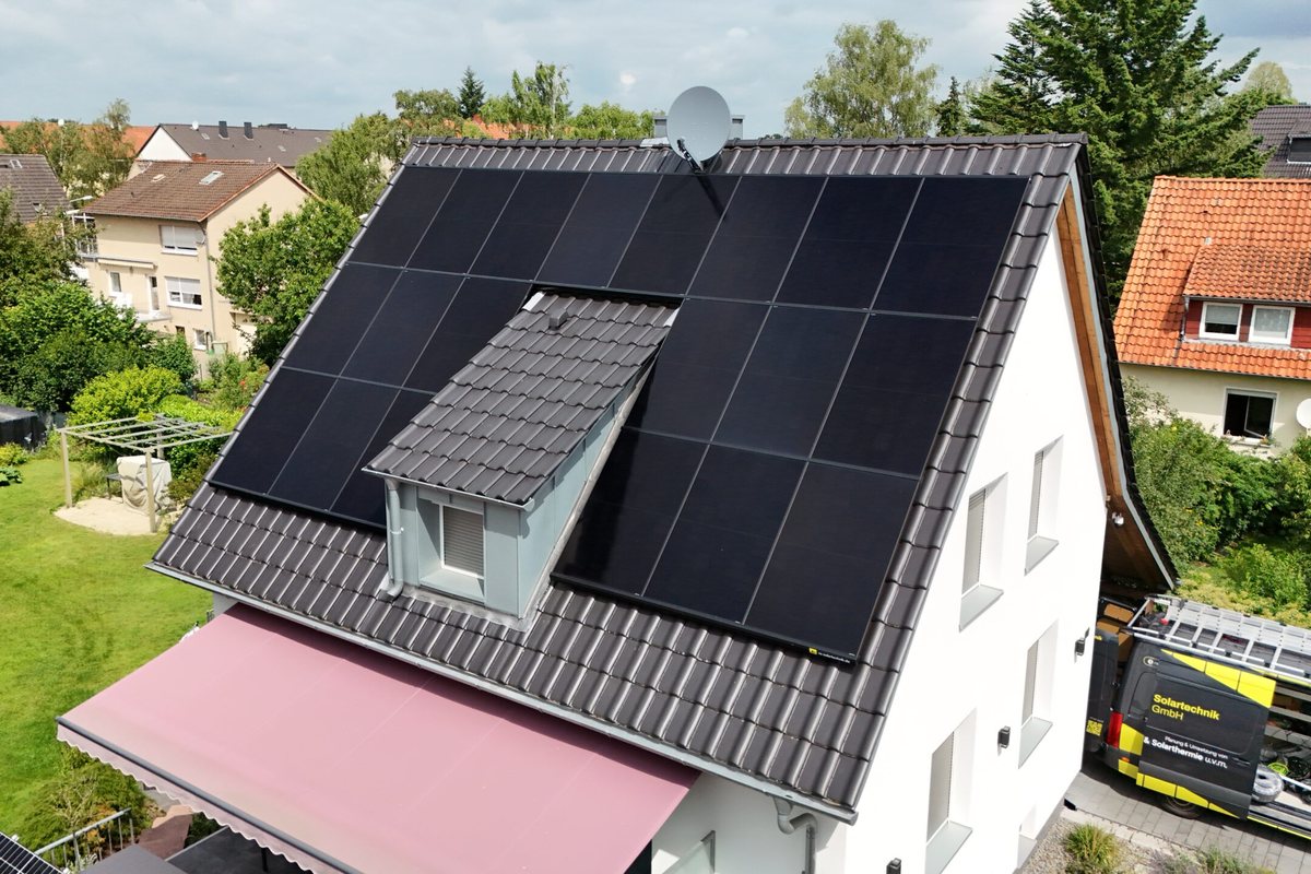 Photovoltaikanlage in Garbsen-Berenbostel auf Satteldach