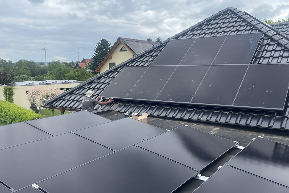Photovoltaikanlage in Holle auf Satteldach